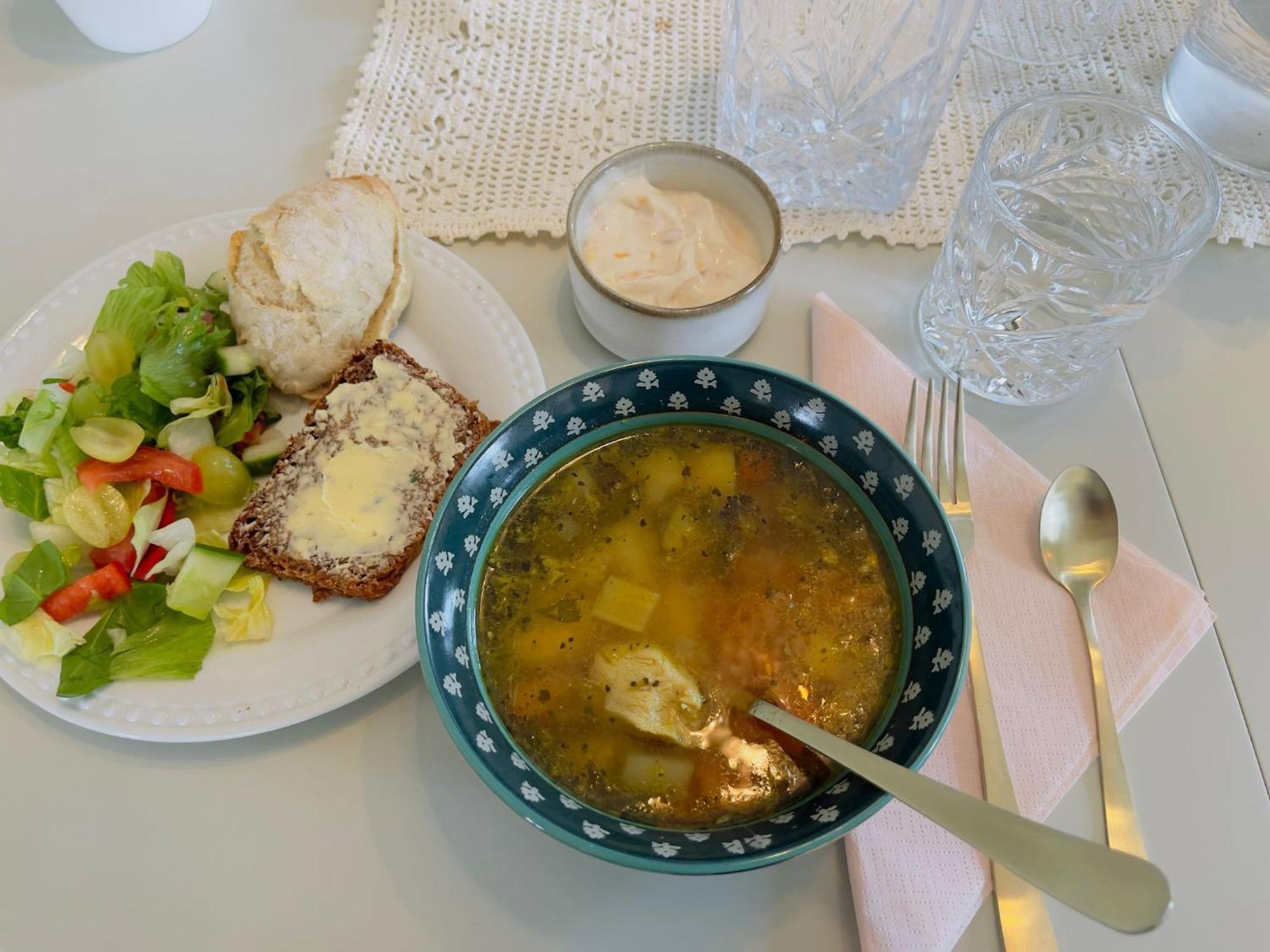 Hostel Cafe Huvila Oulu Eksteriør billede